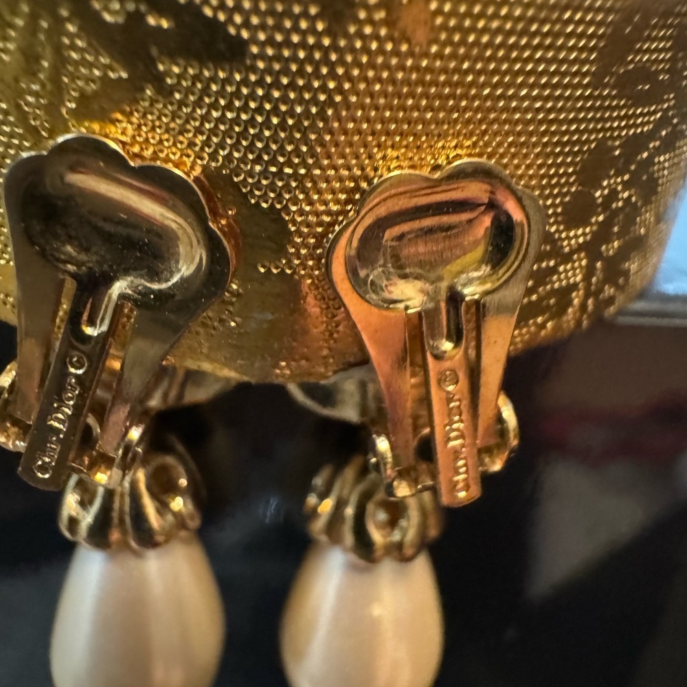 Christian Dior Vintage Clip-on Earrings - Picture 6 of 6